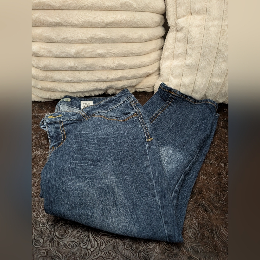 Paris Blues Women's Denim Capris in Blue